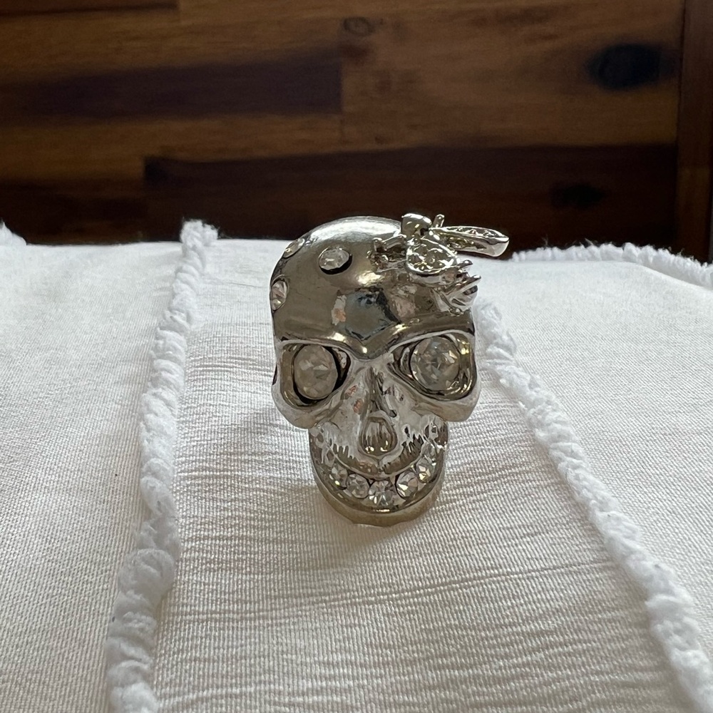 Large Chunky Silver Bumble Bee on Queen Skull Ring w/ Crystals (Adjustable)